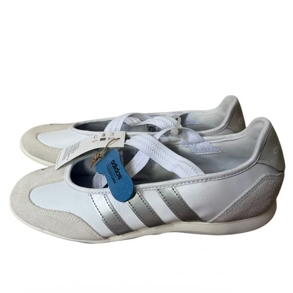 adidas Women's White & Silver Barreda Mary Janes Cloudfoam Sneakers - Picture 1 of 3